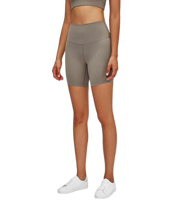 SKIN SOFT Mid-Length Yoga Short